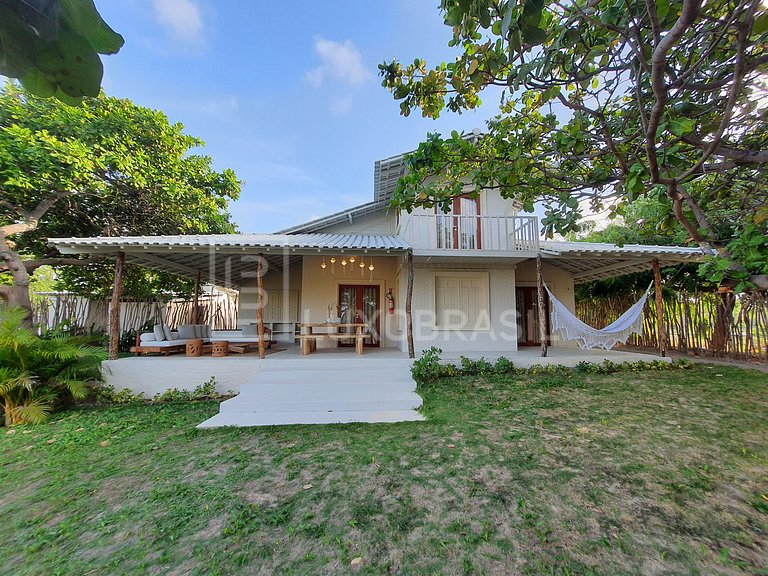 LUXOBRASIL #CE08 Kanaha Beach Villa Vacation Rentals