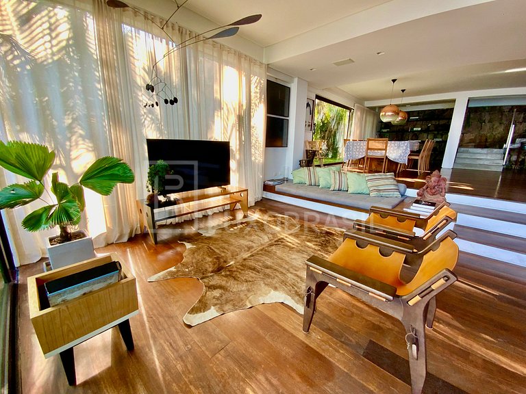 LUXOBRASIL #RJ36 Villa Joatinga 05 Suites House Vacation Ren