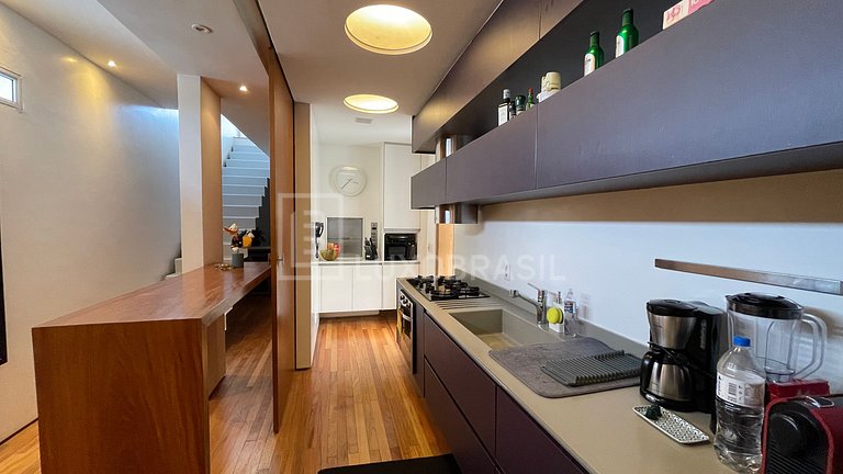 LB - RJ35 Triplex Penthouse with 3 Suites – 360 m² – For Sal