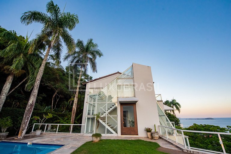Villa Irvana 04 Suítes em São Conrado