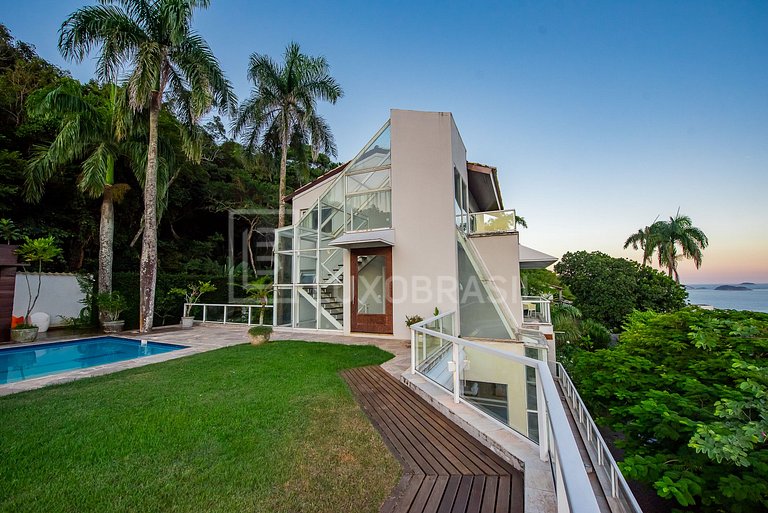 Villa Irvana 04 Suítes em São Conrado