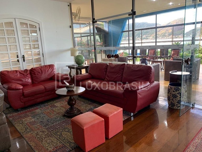 Mansão Mangaratiba – 21 Quartos Frente ao Mar