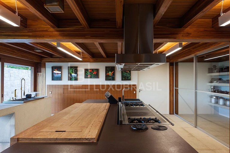 Casa Luxo Pé na Areia Manguinhos Búzios 12 Suítes