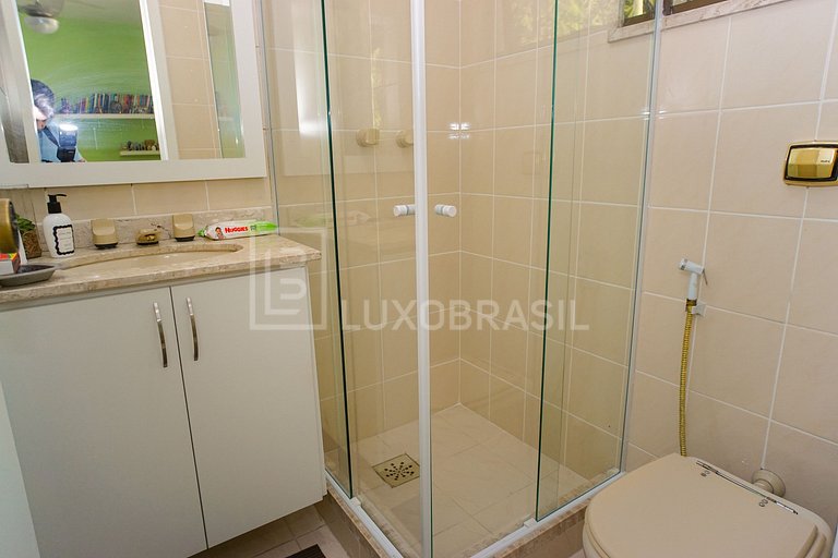 LB - RJ706 Casa 04 Suites Itanhangá Casa Alquiler de Tempora