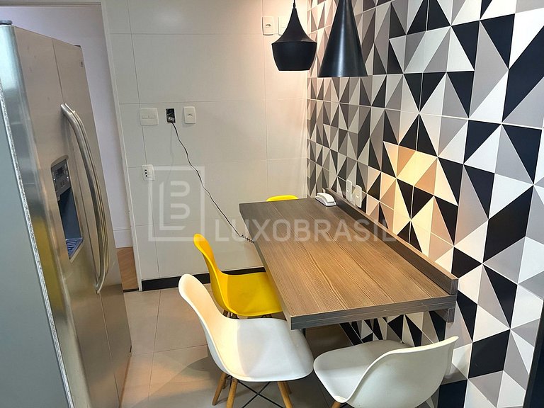 LB - RJ58 Triplex Penthouse with Sea View in Leme Vacation R