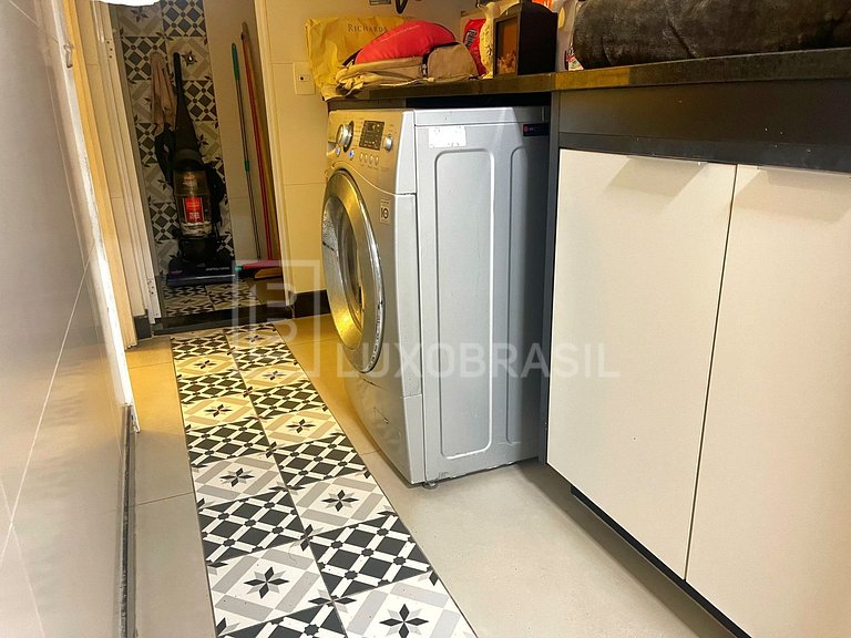 LB - RJ58 Triplex Penthouse with Sea View in Leme Vacation R