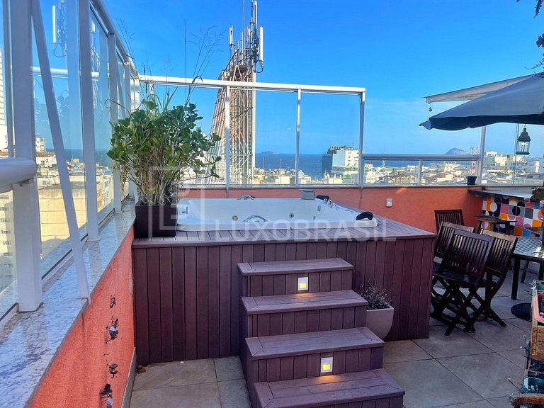 LB - RJ58 Triplex Penthouse with Sea View in Leme Vacation R