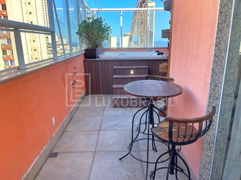 LB - RJ58 Triplex Penthouse with Sea View in Leme Vacation R