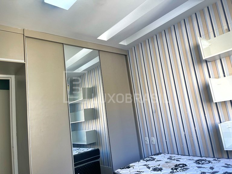 LB - RJ58 Triplex Penthouse with Sea View in Leme Vacation R