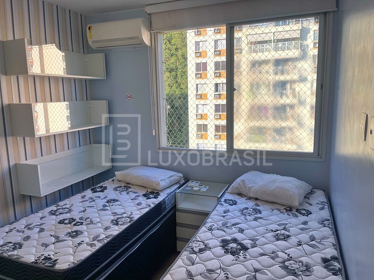 LB - RJ58 Triplex Penthouse with Sea View in Leme Vacation R