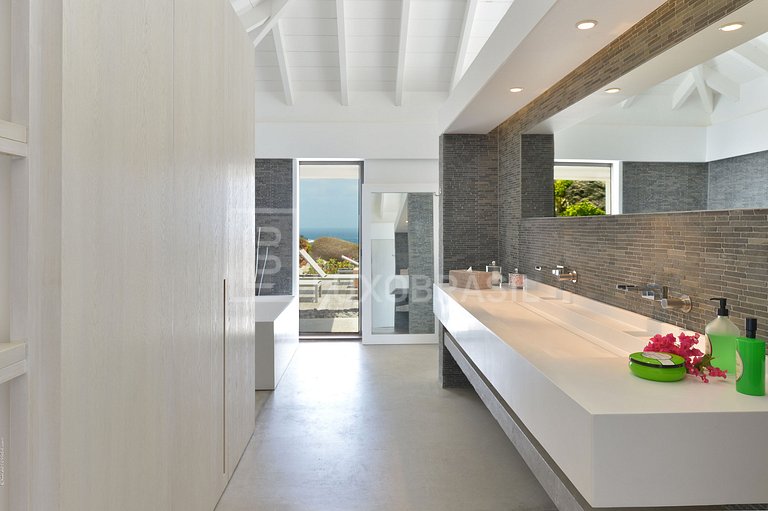 LUXOBRASIL #SB01 Sea Front House Vacation Rentals