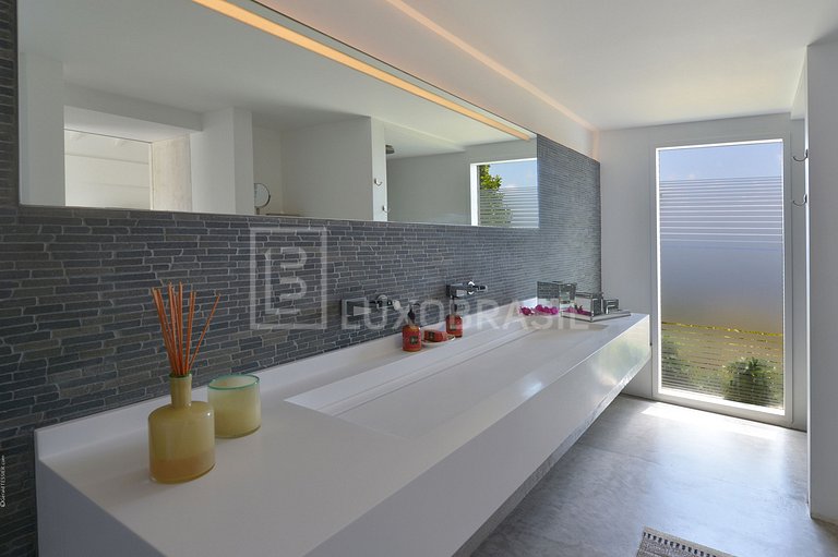 LUXOBRASIL #SB01 Sea Front House Vacation Rentals