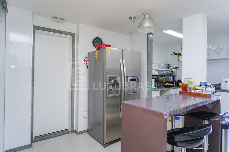 LB - RJ48 Apartment with 4 Bedrooms for Rent, 245 m² - Barra