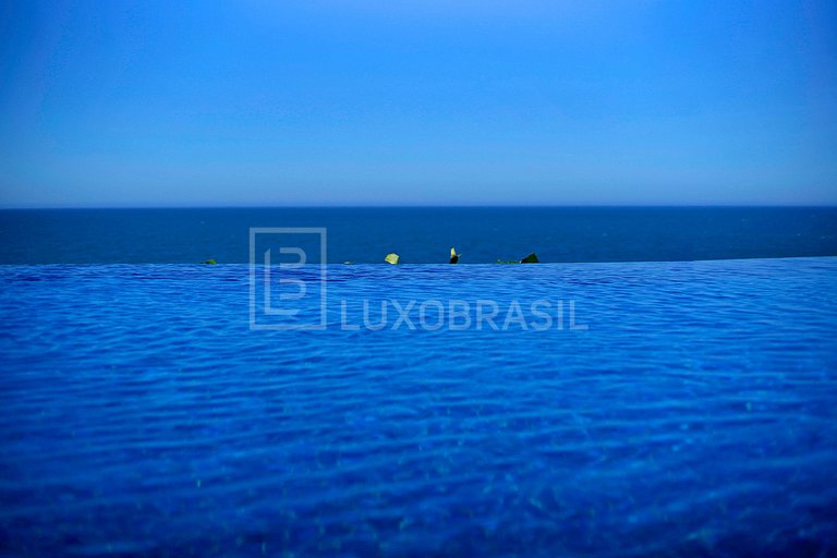 Casa Praia da Ferradura 06 Suítes