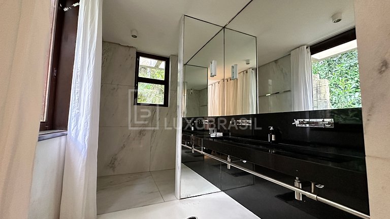 LUXOBRASIL #RJ26 Mansión Alexandrita Joá 04 Suites Alquiler