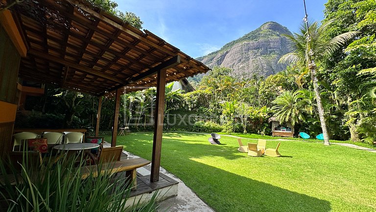 LUXOBRASIL #RJ72 Casa Serra e Mar 04 Suítes no Joá