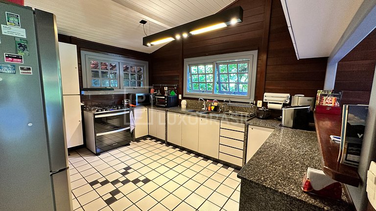 LUXOBRASIL #RJ72 House Mountain and Sea 04 Suites in Joá Sea