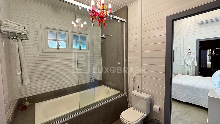 LUXOBRASIL #RJ72 Casa Montaña y Mar 04 Suites Joá Alquiler V
