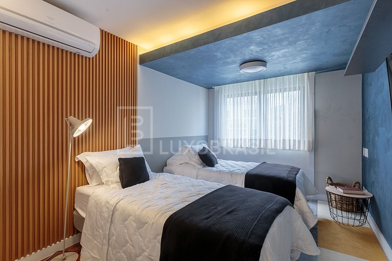 LUXOBRASIL #RJ67 Ocean Front Penthouse Avenida do Pepê Seaso