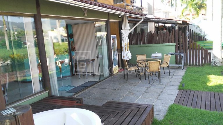 LB - AR28 House Angra Beira Mar Seasonal Rent