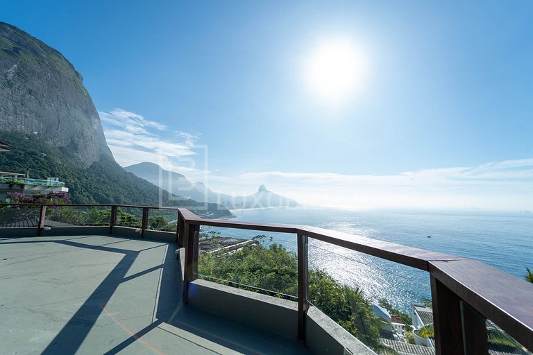 LUXOBRASIL #RJ739 Joá Mansion 06 Suites Vacation Rental