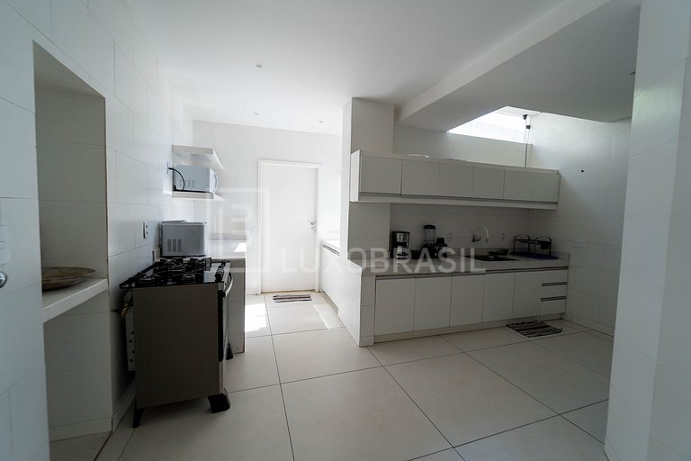 Casa com 06 suítes no Joá #739