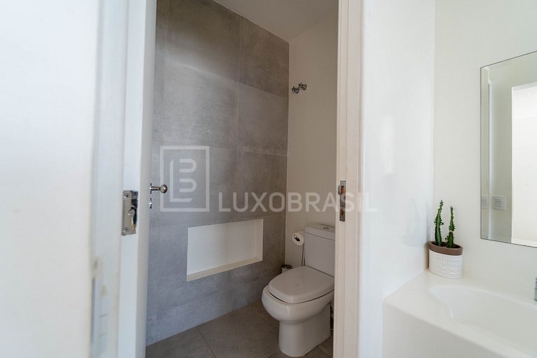 LUXOBRASIL #RJ739 Joá Mansion 06 Suites Vacation Rental