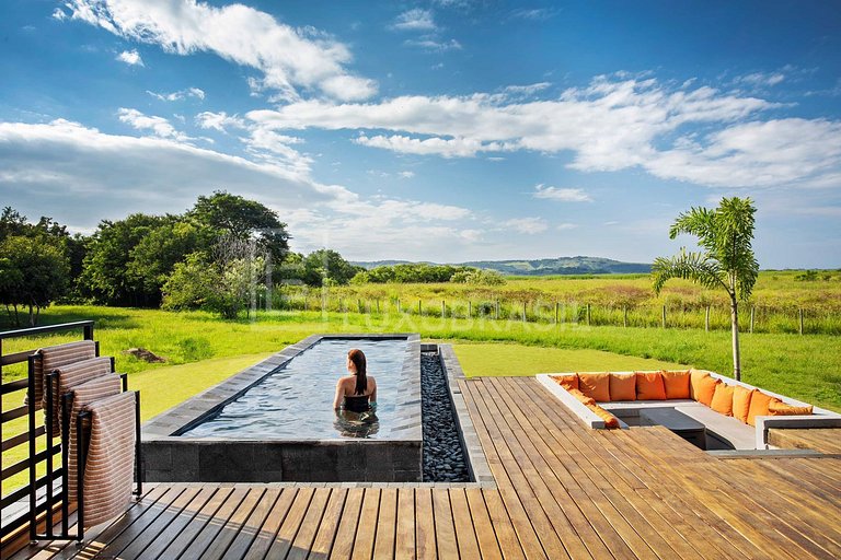 Bangalô em Saquarema com Piscina e Vista Encantadora