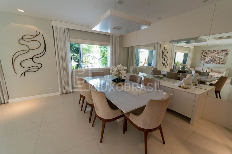 Mansão 04 Suítes no Condomínio Mansões