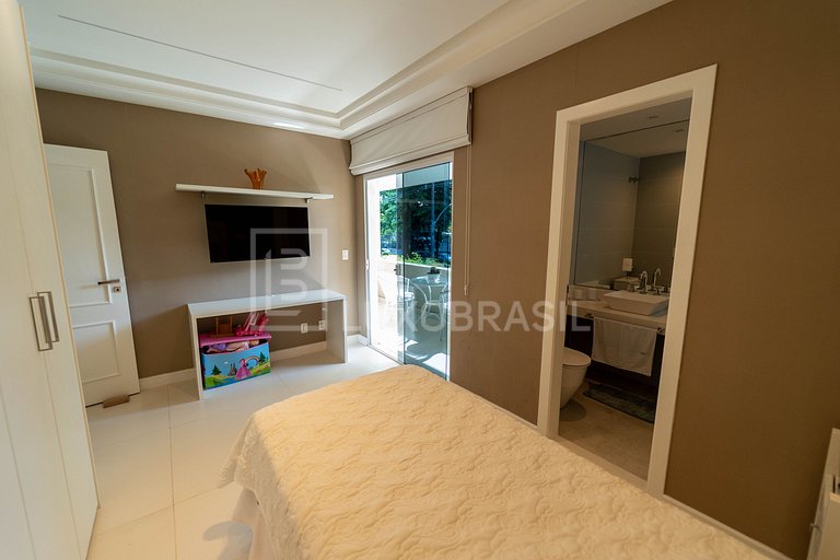 Mansão 04 Suítes no Condomínio Mansões