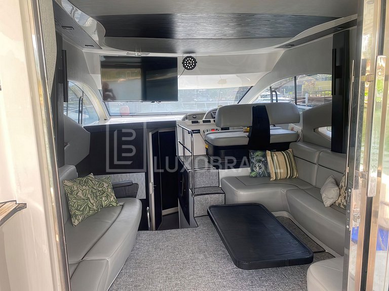 Barco Caprice 48 pés - Luxo e Espaço para Viagens Inesquecív
