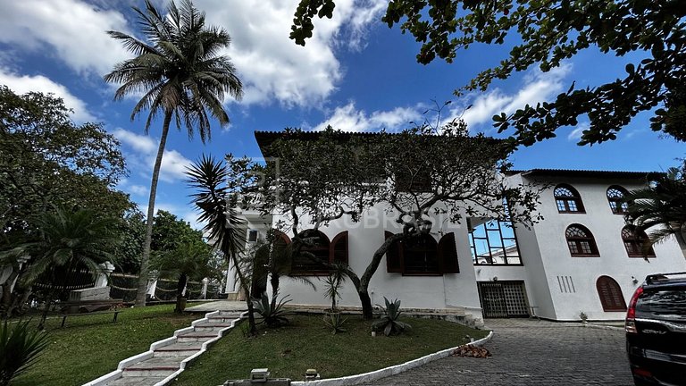 LUXOBRASIL #RJ81 Mansion Le Blanche Vacation Rentals, Day Us