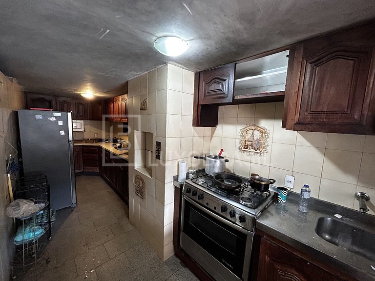 LB - RJ81 Mansion Le Blanche Vacation Rentals, Day Use and E