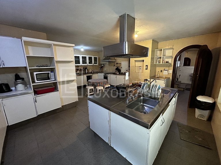 LUXOBRASIL #RJ81 Mansion Le Blanche Vacation Rentals, Day Us