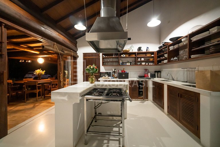 LUXOBRASIL #BA25 Trancoso Beachfront Vacation Rentals