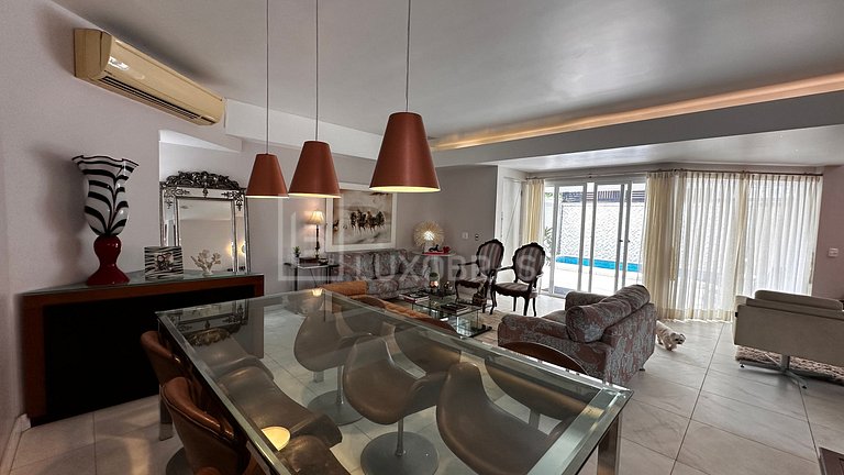 LuxuryBrazil #RJ92 House in Jardim Nova Barra Vacation Renta