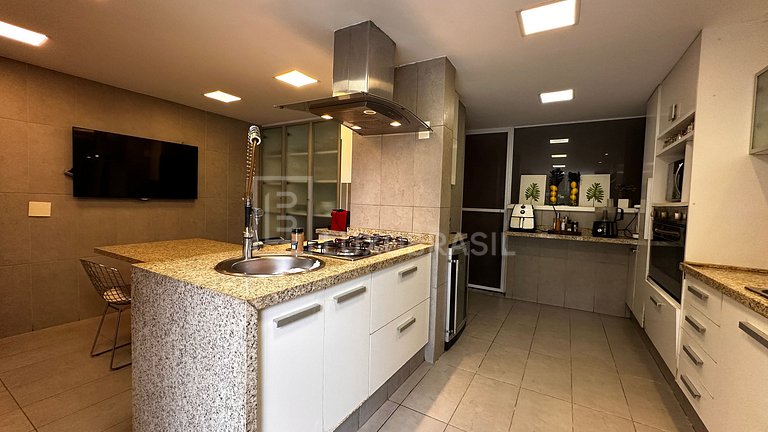 LuxuryBrazil #RJ92 House in Jardim Nova Barra Vacation Renta