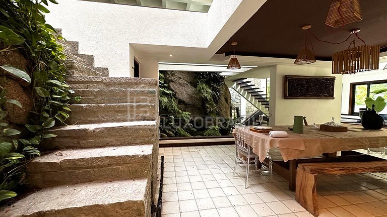 LB - RJ77 Maison Ruibal Vacation Rentals, Photos, Recordings