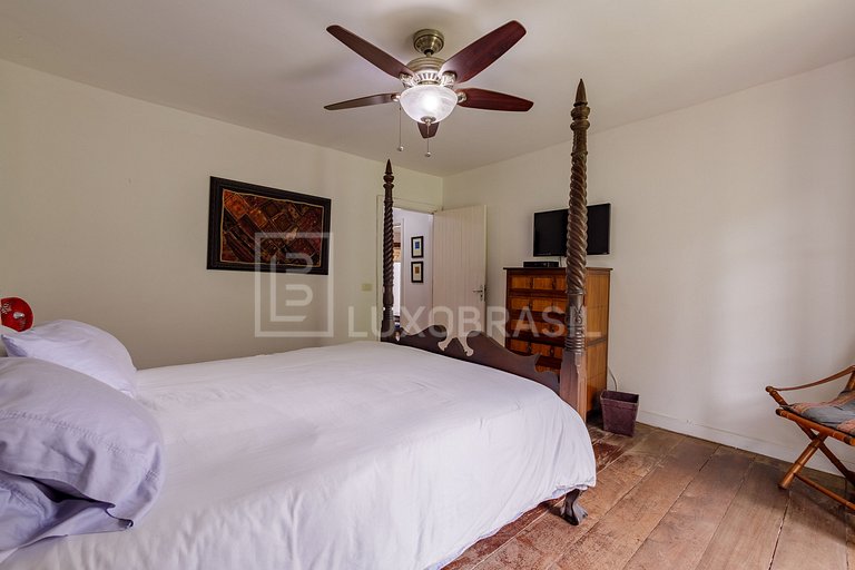 LB - RJ02 Exclusive Triplex Residence with 800m² in Joá Over
