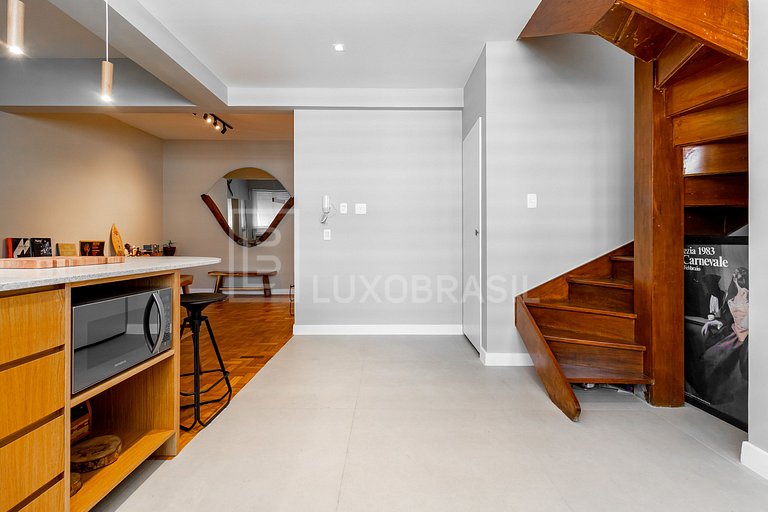 LB - RJ95 Cobertura com 02 quartos para alugar, 116 m² por R