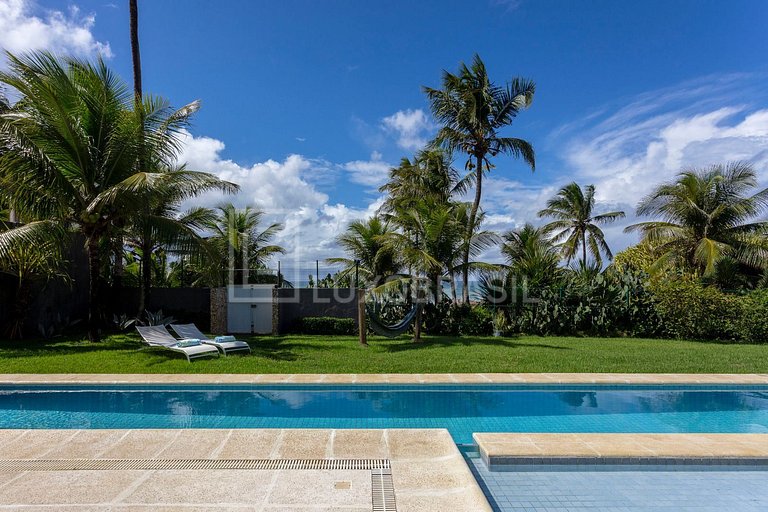 Mansão Itapuã Pé na Areia com Piscina e Vista Mar