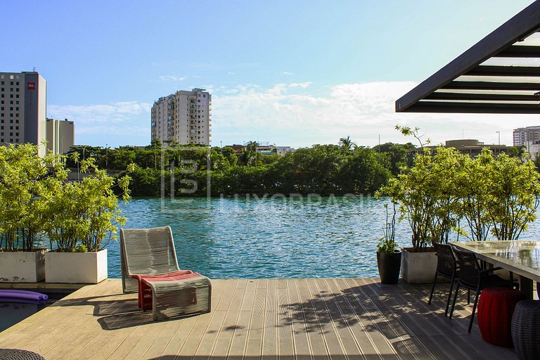 LB - RJ103 Canal House Vacation Rental