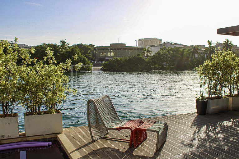 LB - RJ103 Canal House Vacation Rental