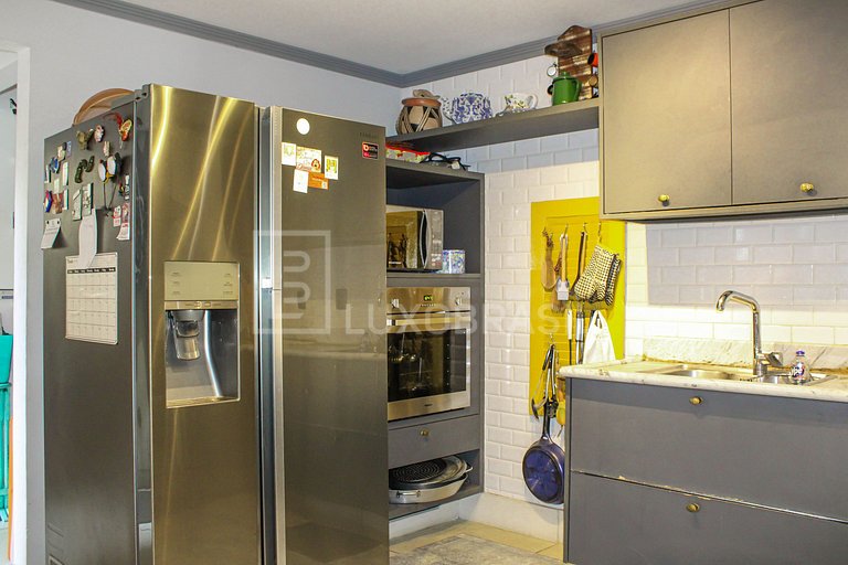 LB - RJ103 Canal House Vacation Rental