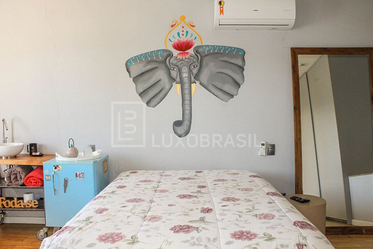 LB - RJ103 Canal House Vacation Rental