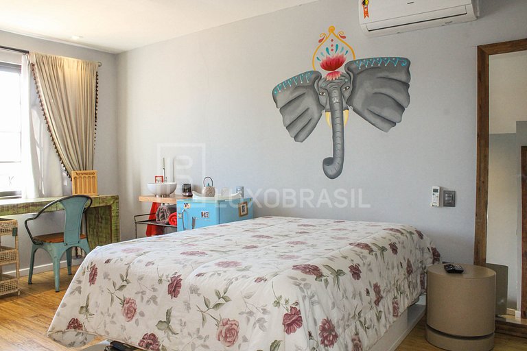 LB - RJ103 Canal House Vacation Rental