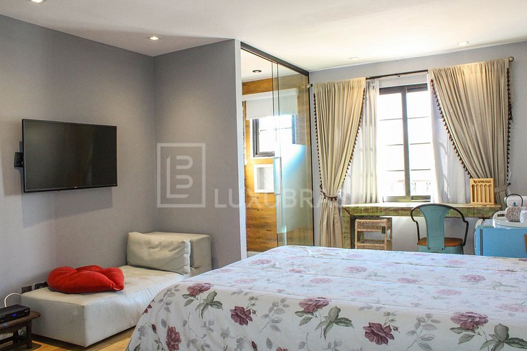 LB - RJ103 Canal House Vacation Rental