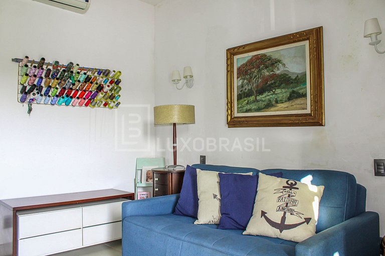 LB - RJ103 Canal House Vacation Rental