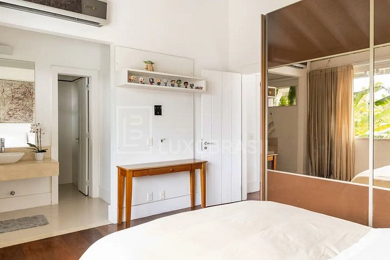 LB - RJ164 Casa con 5 dormitorios en venta, 450 m² – Itanhan