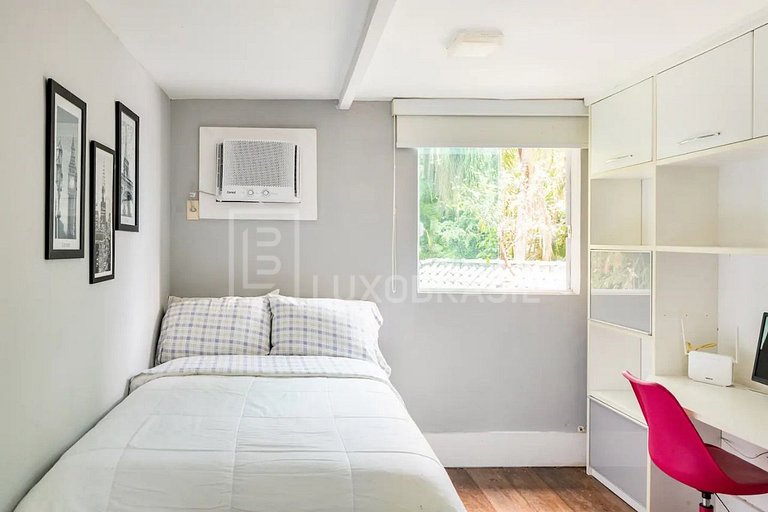 LB - RJ164 Casa con 5 dormitorios en venta, 450 m² – Itanhan